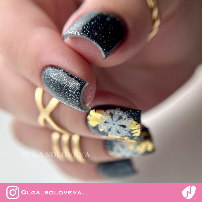 Chic Filigree Nail Art